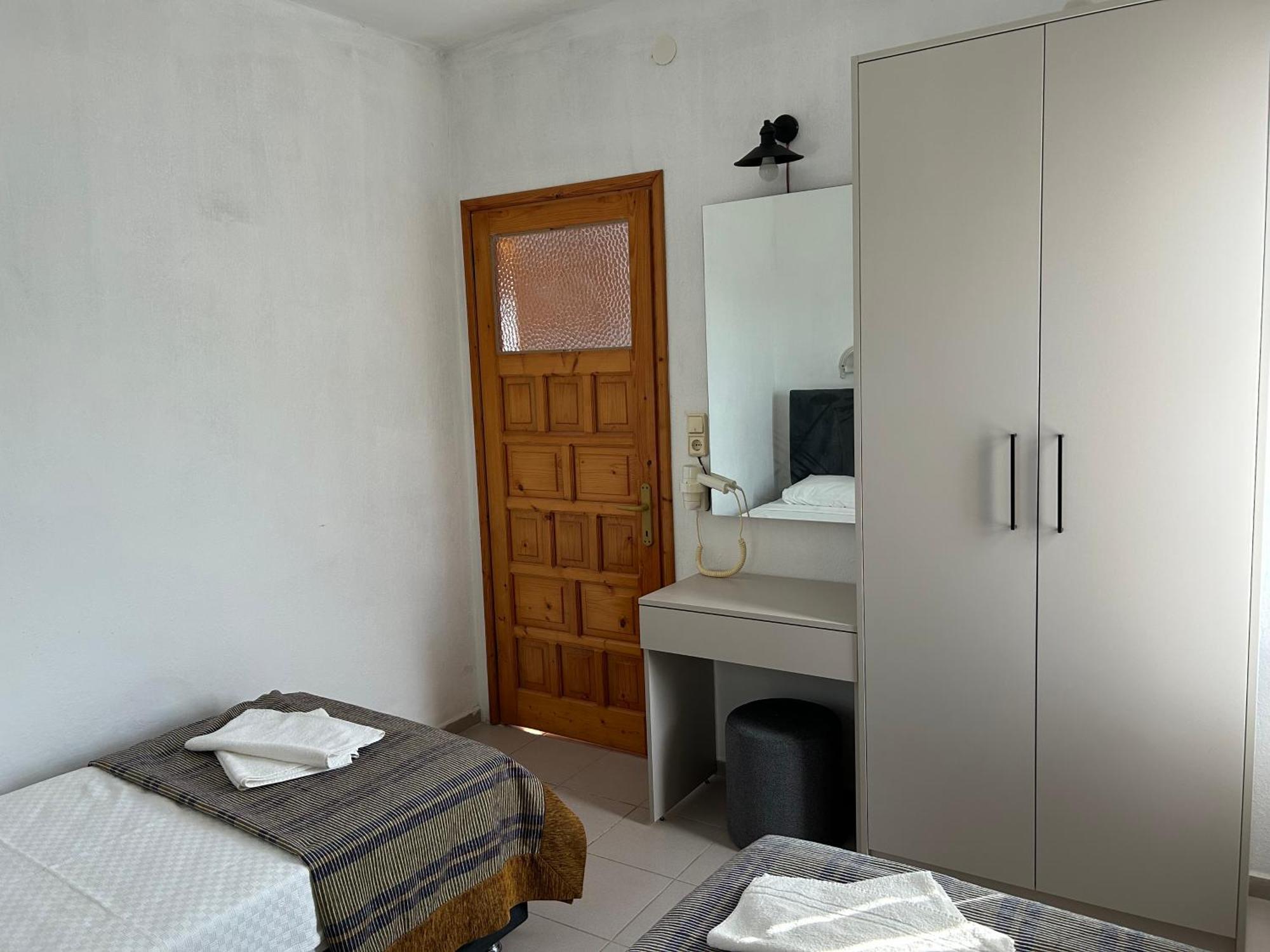 Ege Apartments Яликавак Екстериор снимка