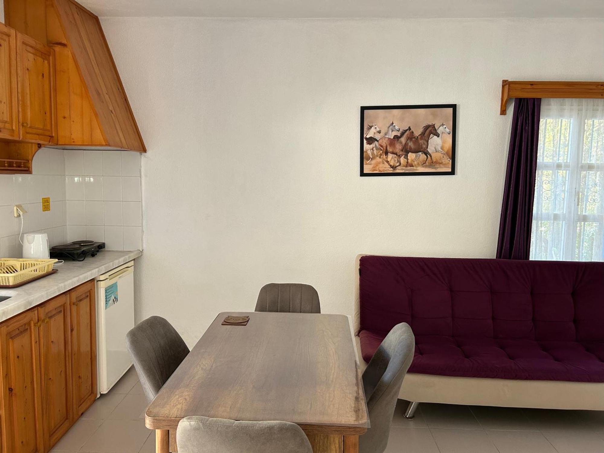 Ege Apartments Яликавак Екстериор снимка