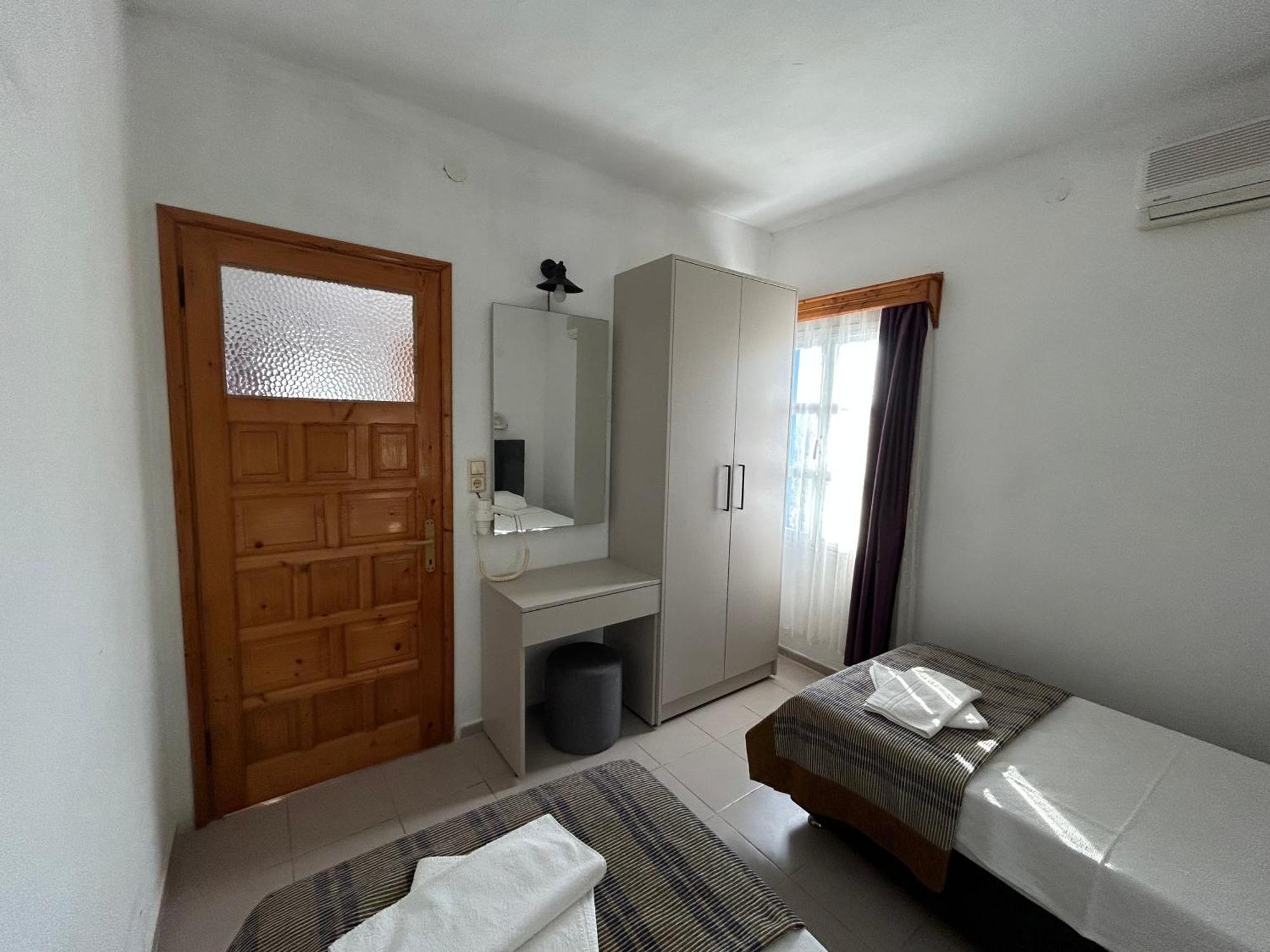 Ege Apartments Яликавак Екстериор снимка