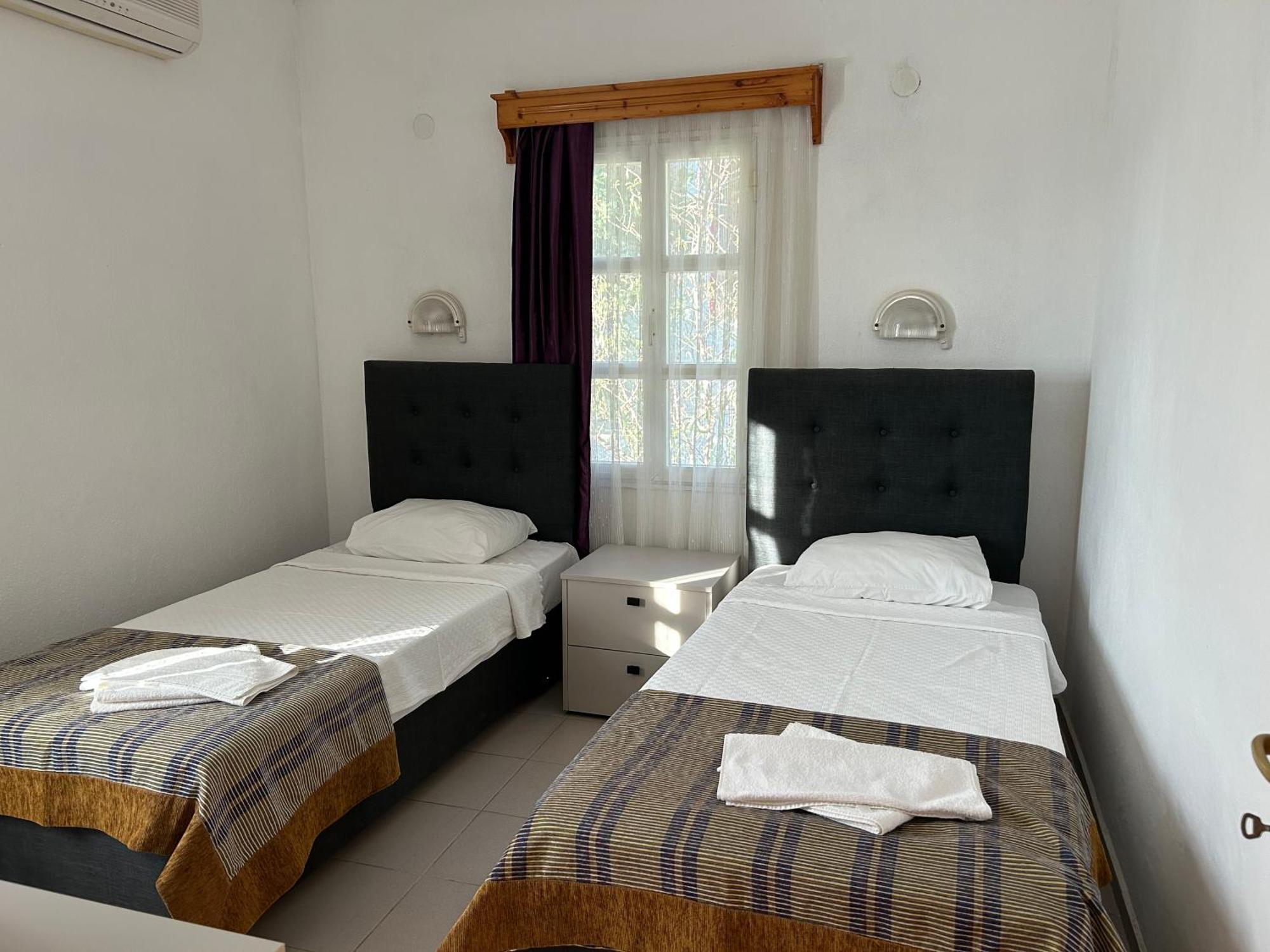 Ege Apartments Яликавак Екстериор снимка